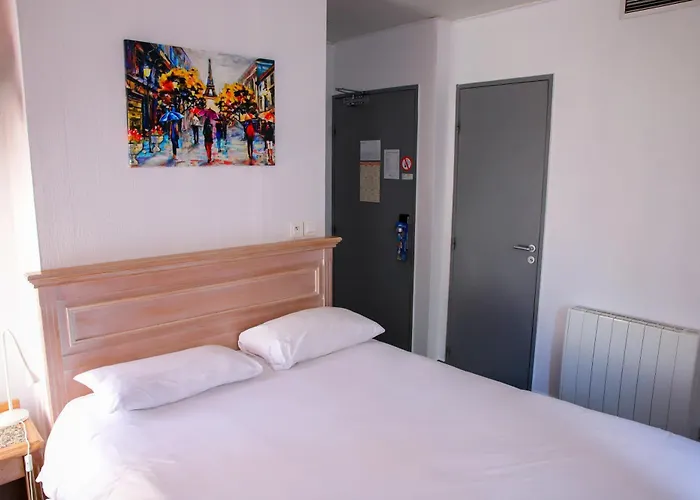 Brit Hotel Aux Sacres Reims, Centre Historique
