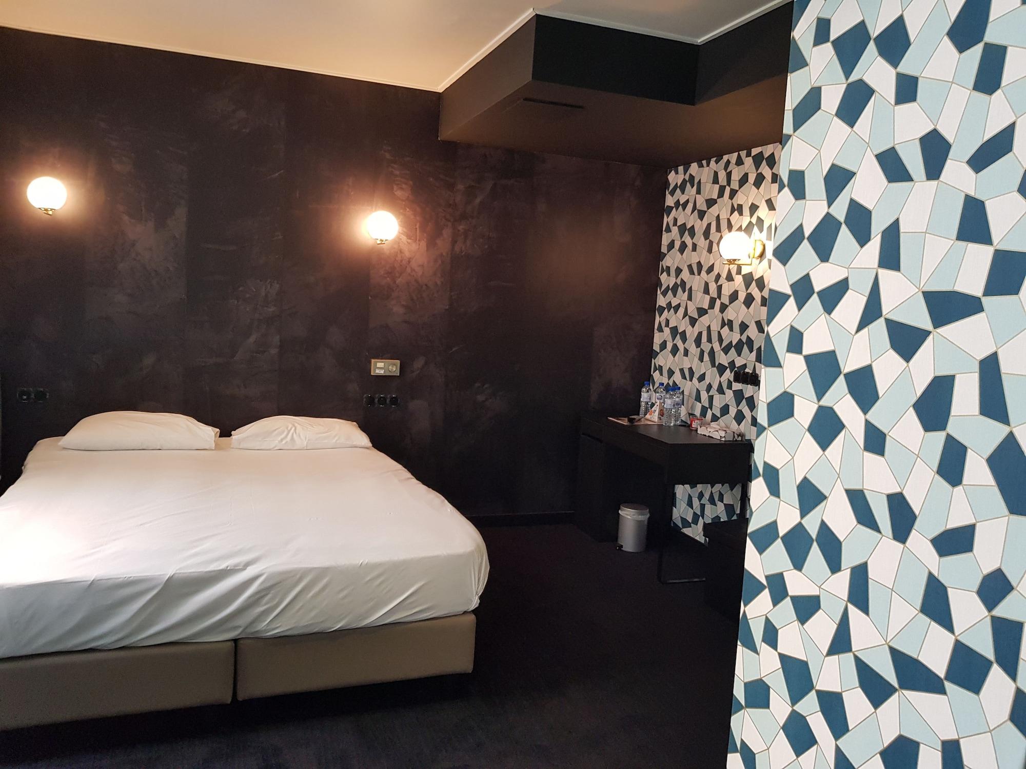 Brit Aux Sacres Reims, Centre Historique Hotel 3*