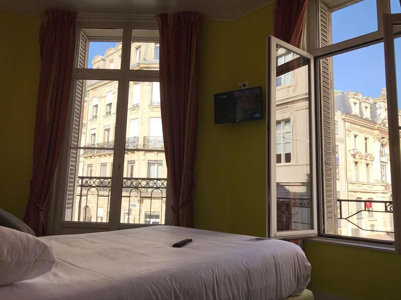 Brit Aux Sacres Reims, Centre Historique Hotel 3*
