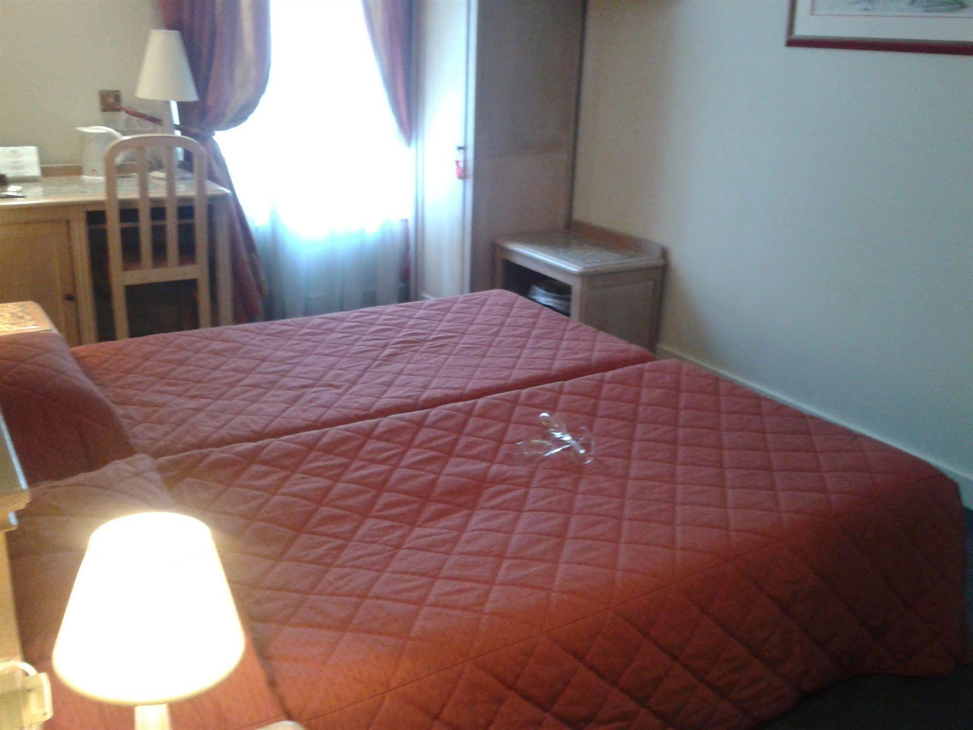 Brit Aux Sacres Reims, Centre Historique Hotel