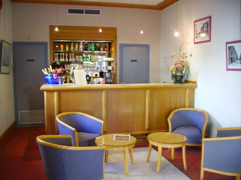 Brit Aux Sacres Reims, Centre Historique Hotel 3*